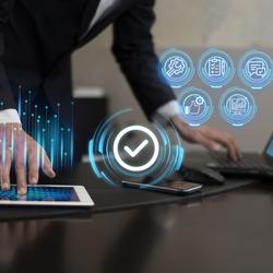 Des briques puissantes et complémentaires